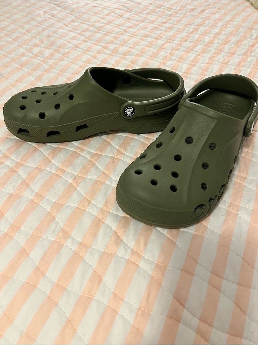 Classic Crocs NEW - Picture 6 of 9